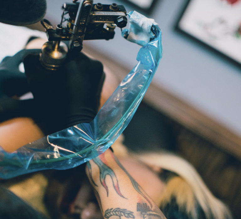 Eating Before Tattoo Sessions: Why It’s Crucial for Best Results